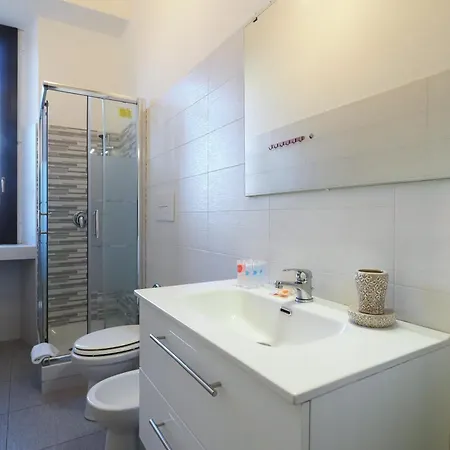Contempora - Bilocale Piazza Grandi, 3 *