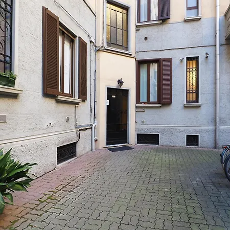 Contempora - Bilocale Piazza Grandi, 3 Apartment *