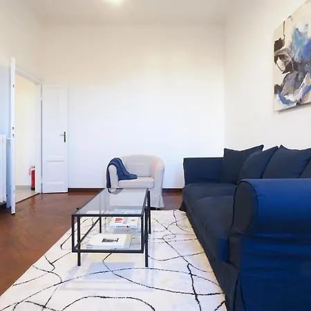 Appartement Contempora - Bilocale Piazza Grandi, 3