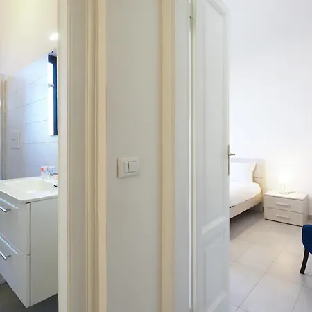 Contempora - Bilocale Piazza Grandi, 3 Apartment Milan