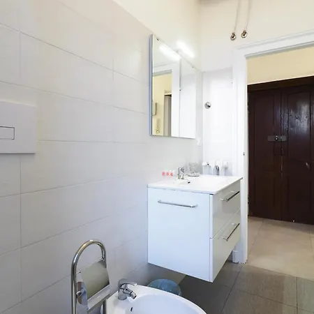 Apartment Contempora - Bilocale Piazza Grandi, 3