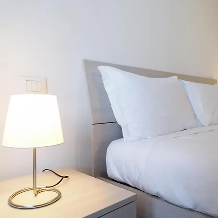 Contempora - Bilocale Piazza Grandi, 3 Appartement