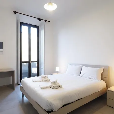 Contempora - Bilocale Piazza Grandi, 3 *