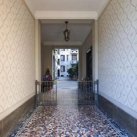 Contempora - Bilocale Piazza Grandi, 3 Appartement *
